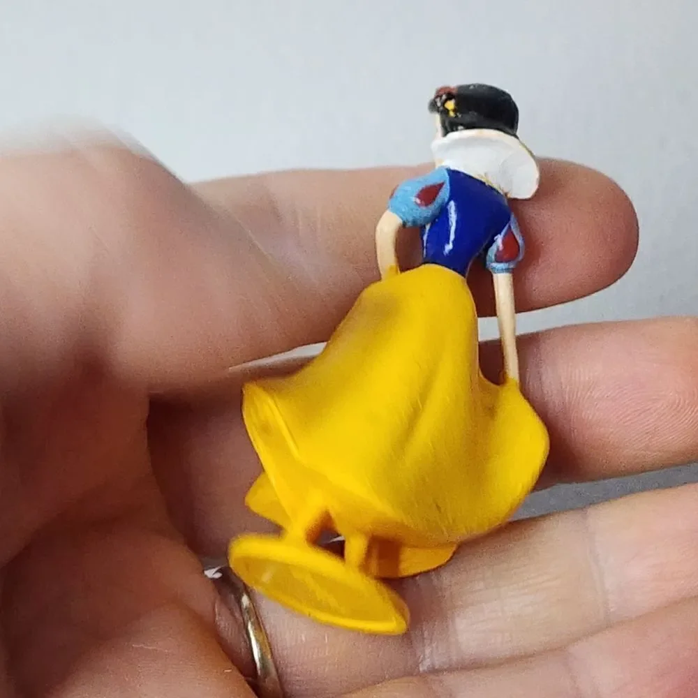 Disney Micro Miniature Snow White